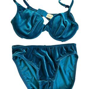 VTG Victoria’s Secret Teal Turquoise Underwire Lingerie Set 36C NWOT Never used